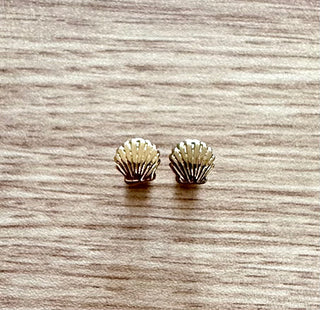 Beach Babe Shell Studs